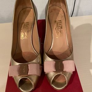 Salvatore Ferragamo Ribes peep toe heel size 38